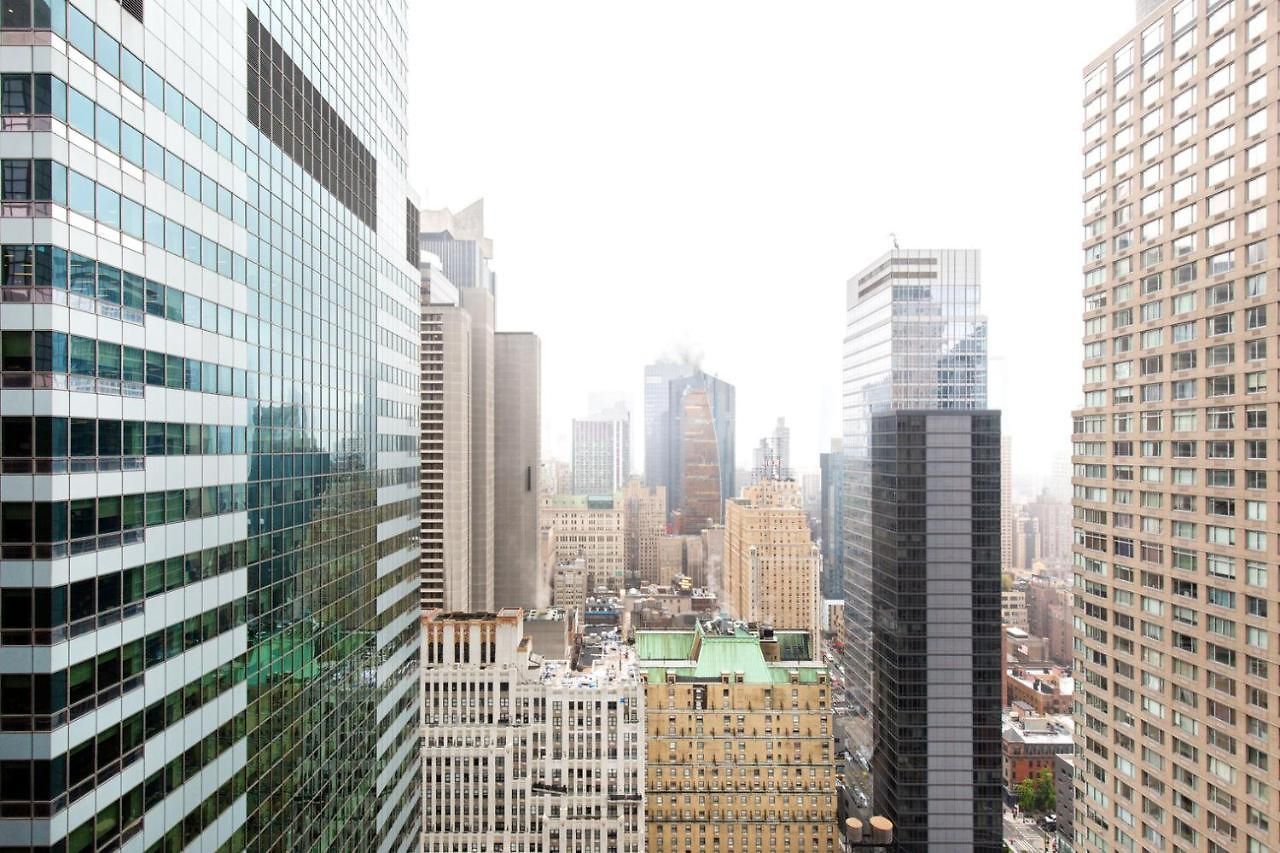 Midtown 2br W Pool Gym Roof Nr Broadway Nyc-382 *