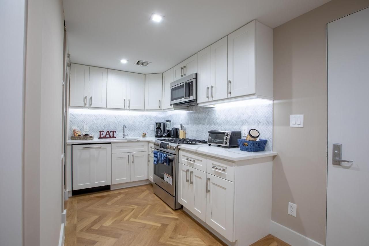 Elegant East Side Apartment New York