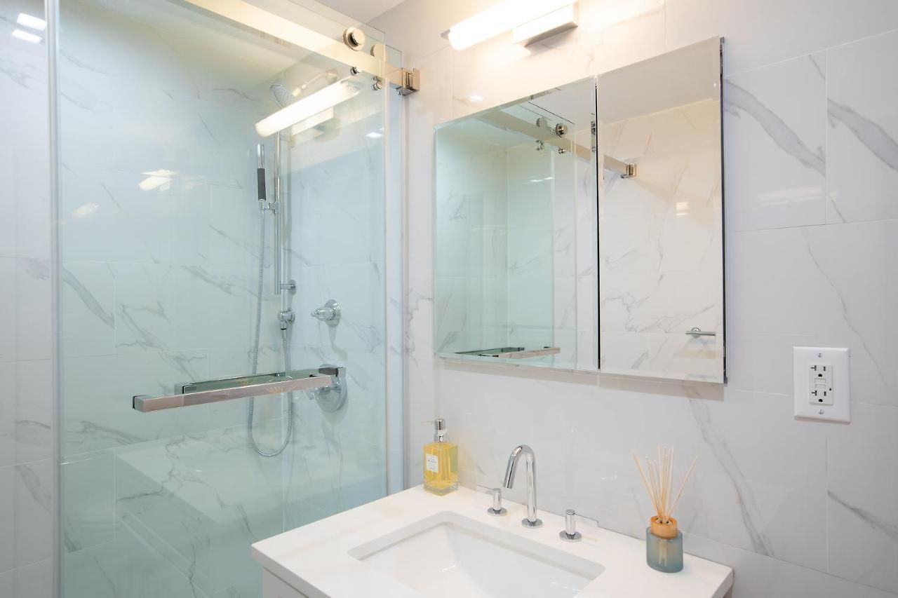Apartment Elegant East Side New York