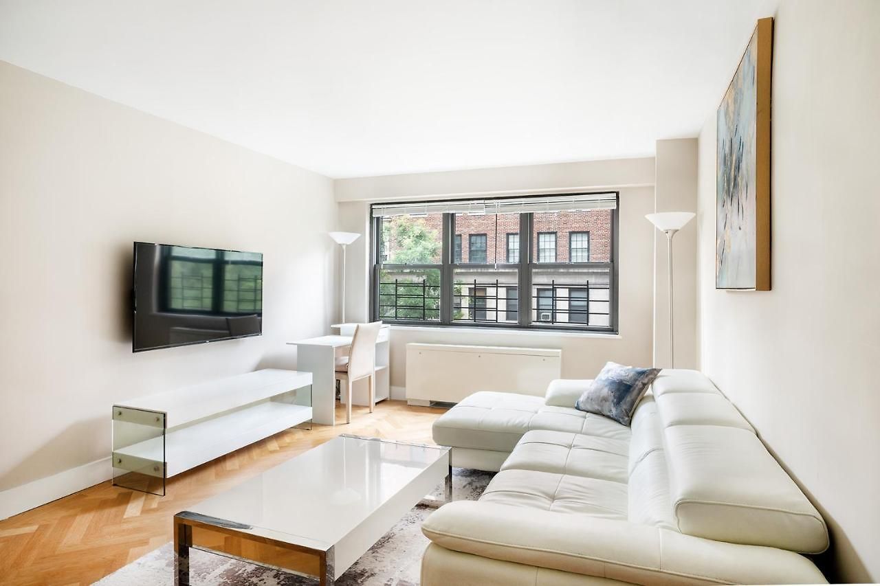 Apartment Elegant East Side New York