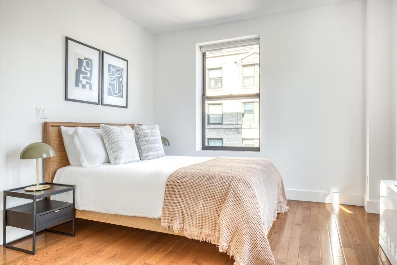 Apartment Uws 1br W Elevator Doorman Gym Nr Park Nyc-1006 New York