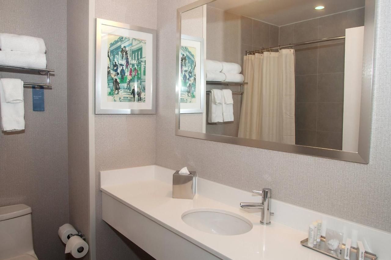 Fairfield & By Marriott Brooklyn Hotel