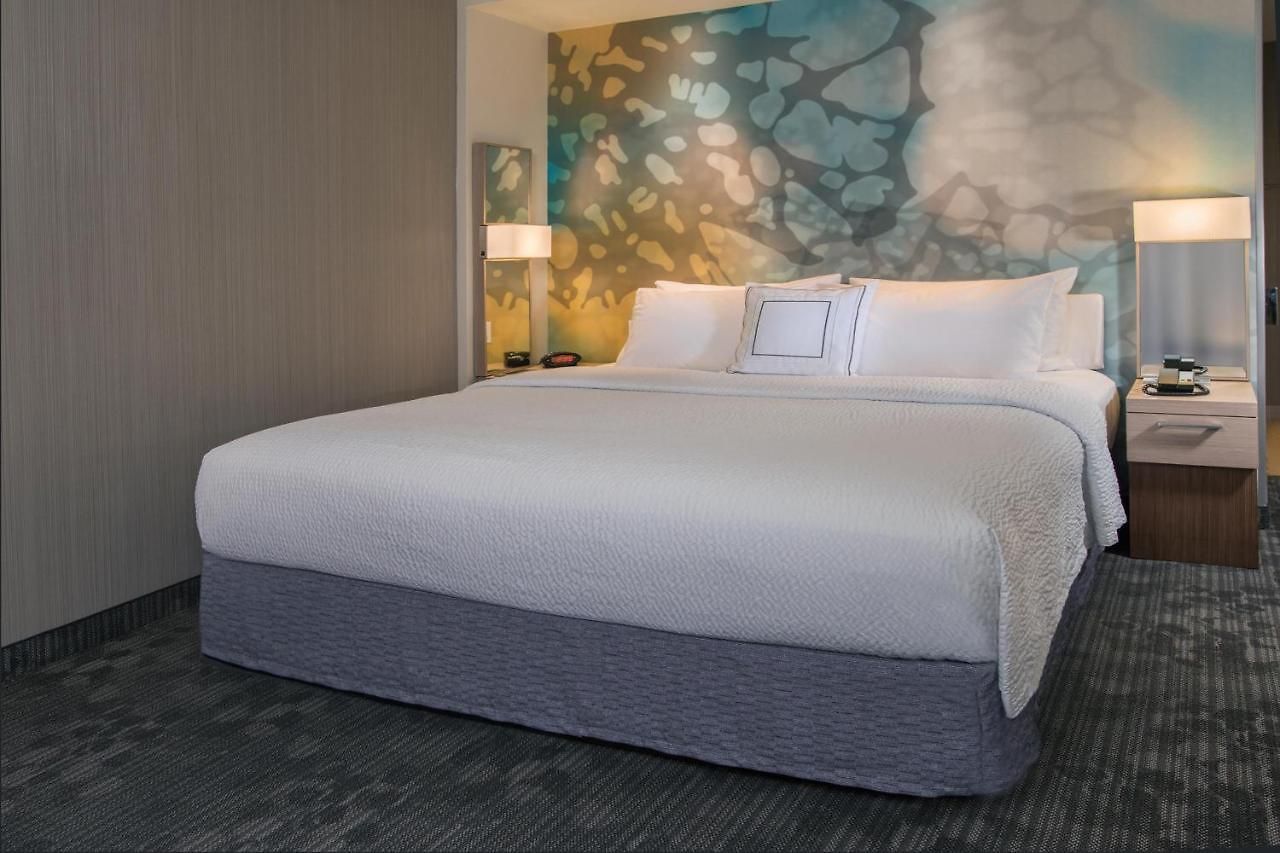 Courtyard By Marriott Queens, Jamaica 3*