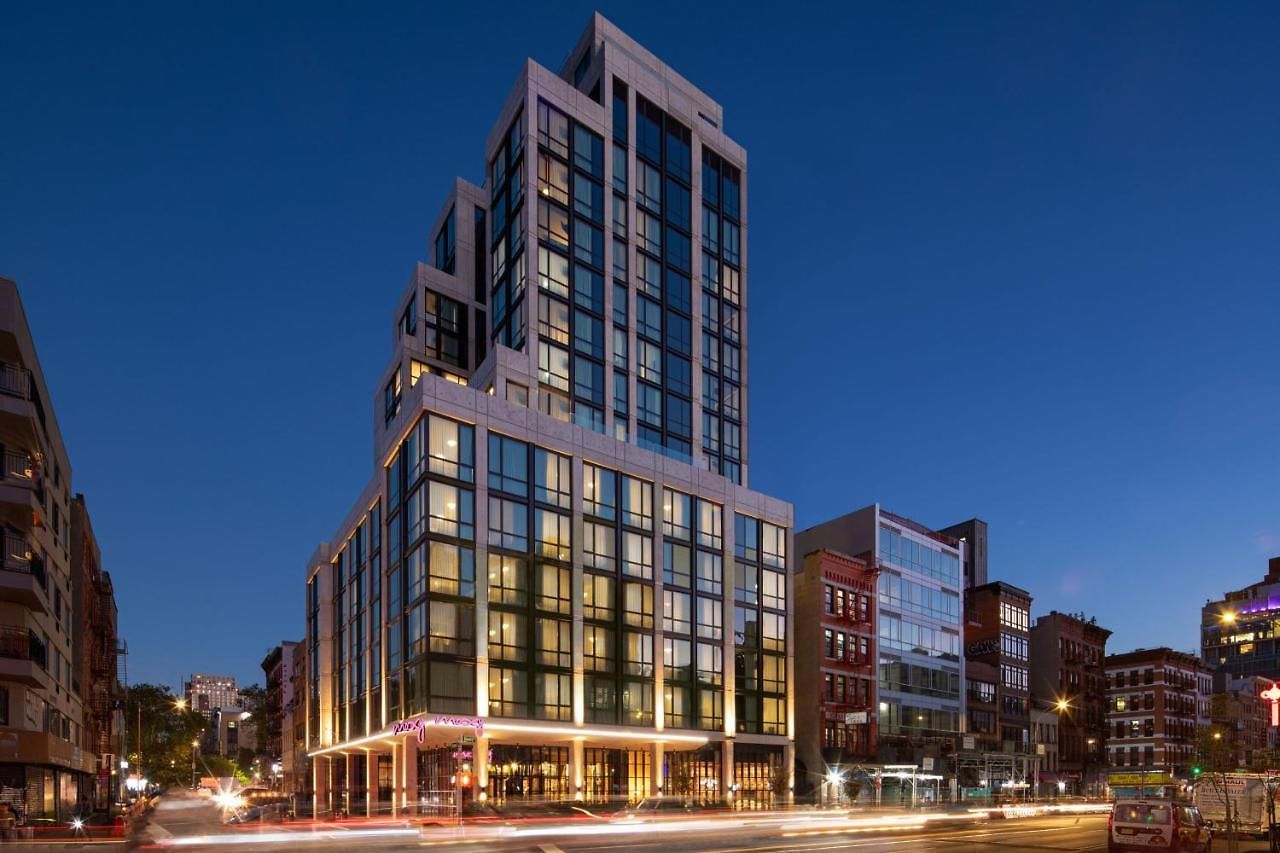 Moxy Nyc Lower East Side Hotel 3*