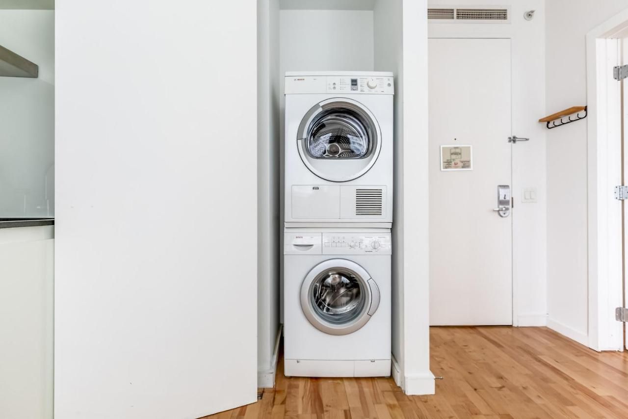 Midtown 1br W Doorman Gym Wd Nr Rock Center Nyc-1129 *