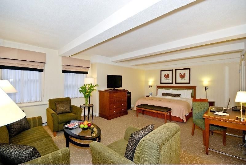 Hotel San Carlos New York