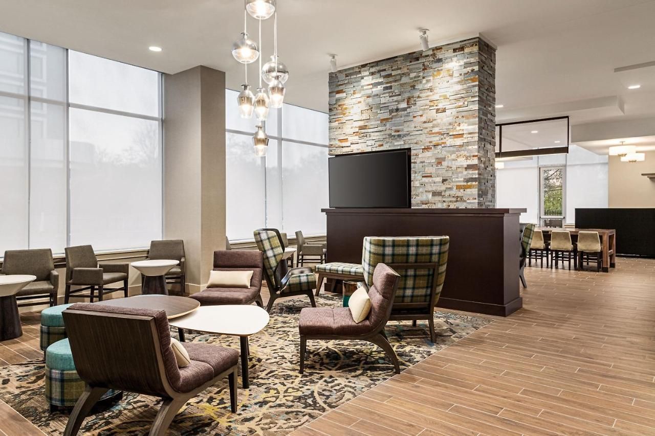 By Marriott Jfk Airport Hotel New York