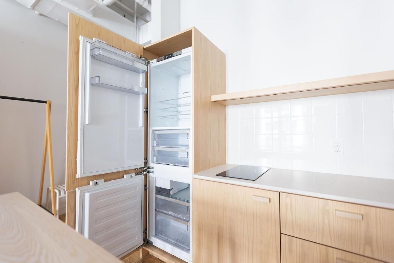Placemakr Street Aparthotel