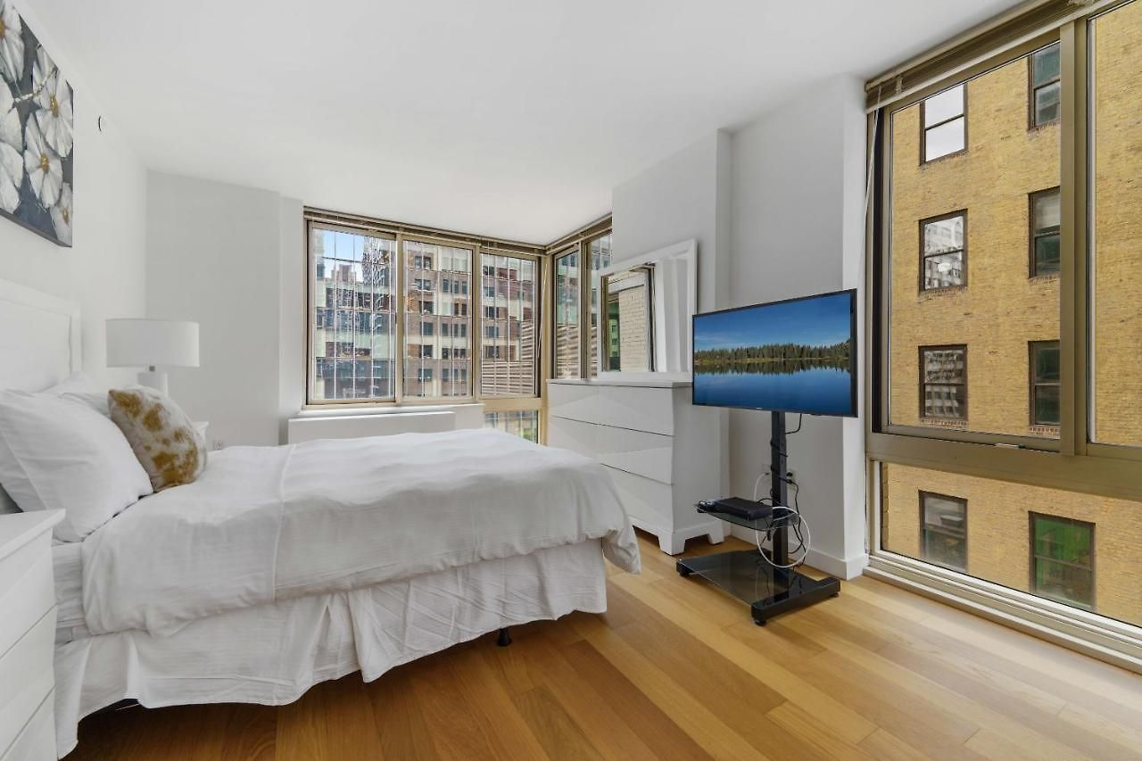 Global Luxury At The Marc Apartment