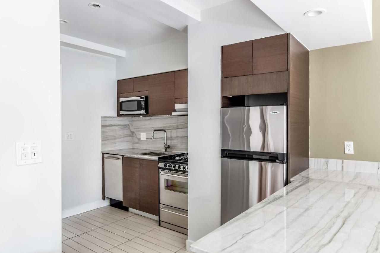Sutton Place 1br W Doorman Gym Nr Sutton Park Nyc-1013 *