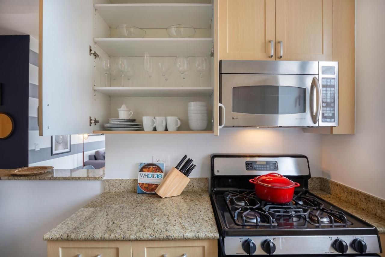 Modern Bright Times Sq 1br W Indoor Pool Nyc-8 Apartment New York
