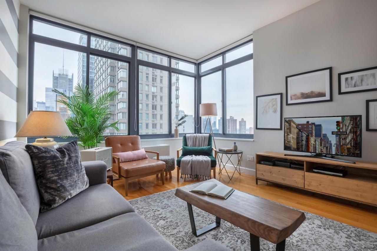 Apartment Modern Bright Times Sq 1br W Indoor Pool Nyc-8