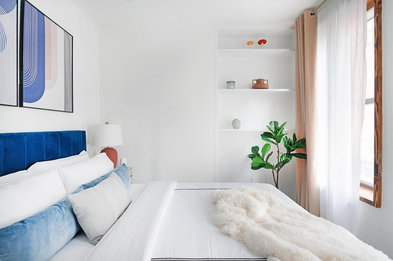 48-3rw Brand New 1br Prime Hells Kitchen - W D * New York
