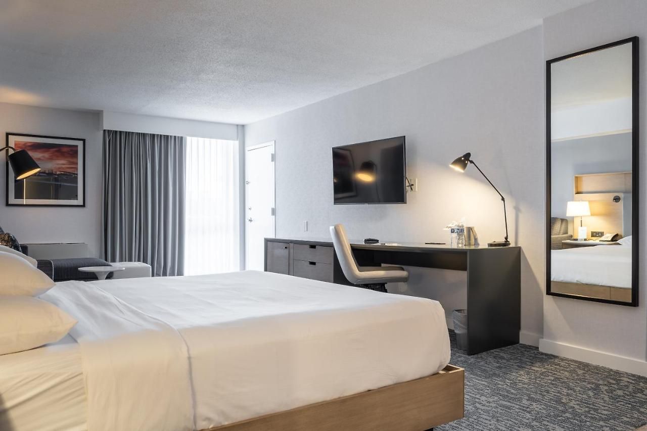 Hotel Doubletree By Hilton Jfk Airport New York