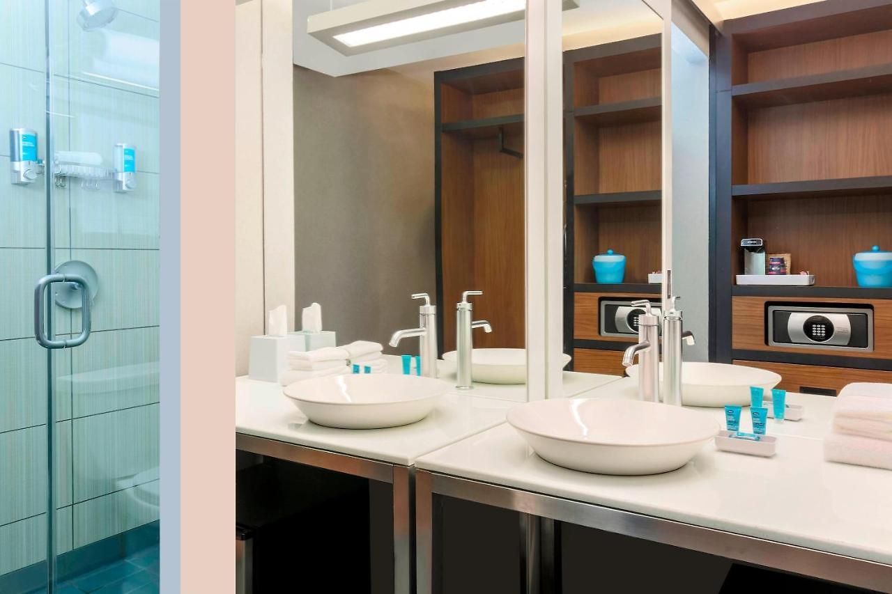 Aloft By Marriott Harlem Hotel 4*