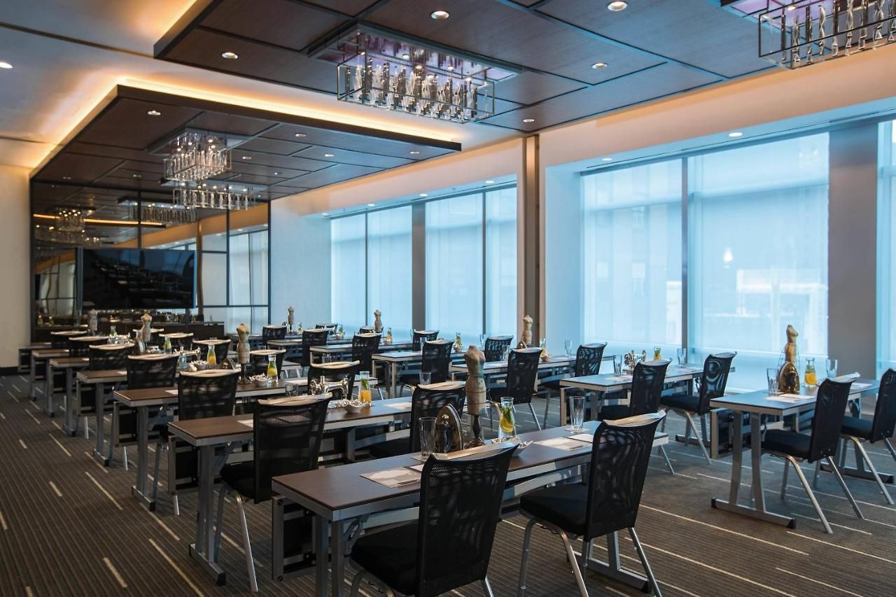 Hotel Renaissance Midtown New York