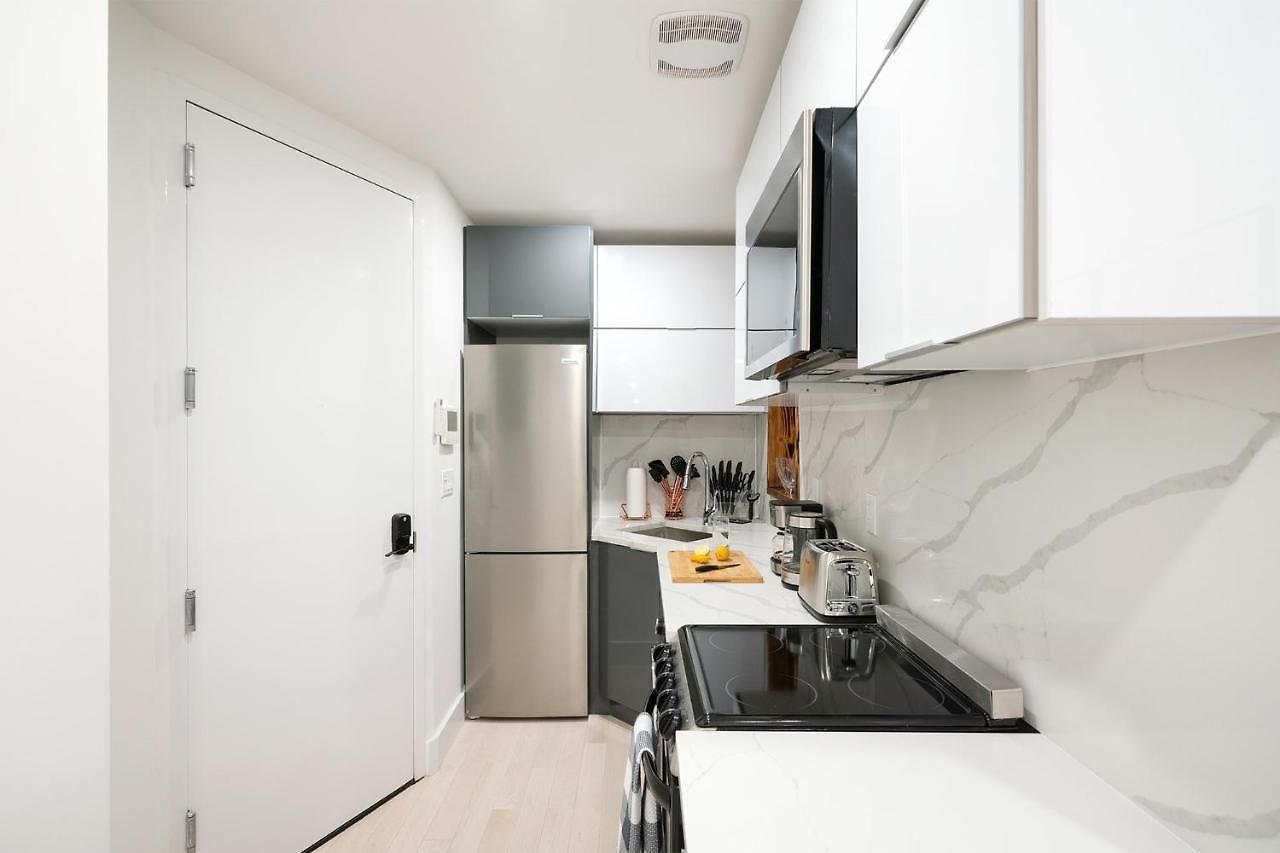 48-3rw Brand New 1br Prime Hells Kitchen - W D Apartment *