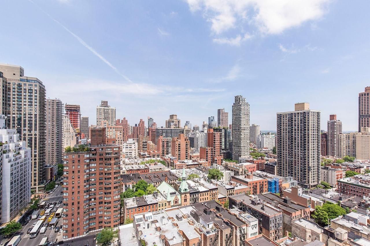 Ues W Balcony Gym Doorman Nyc-89 Apartment