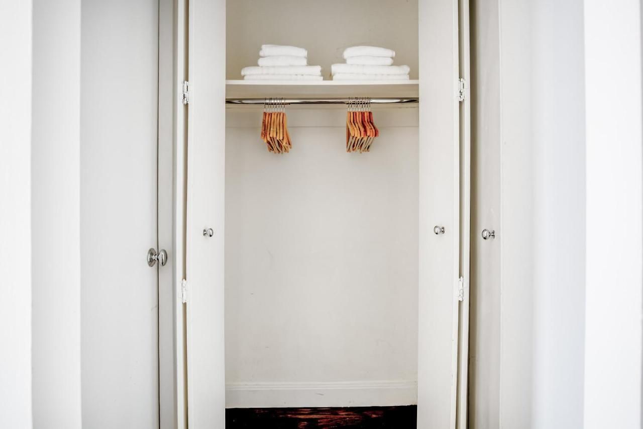 Apartment Ues W Balcony Gym Doorman Nyc-89