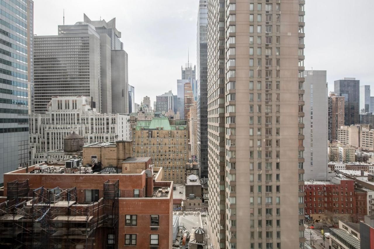 1br Nr Broadway W Indoor Pool Gym Nyc-28 * New York