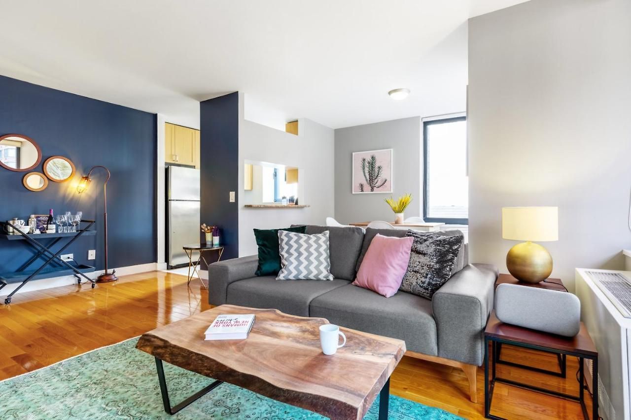 Apartment 1br Nr Times Sq W Indoor Rooftop Gym Nyc-141 *