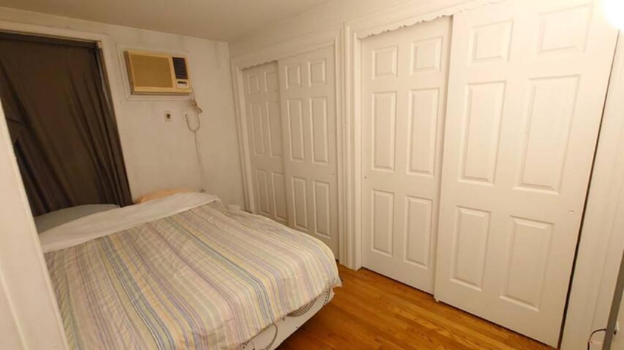 Private Bedroom In Large Modern Brooklyn Brownstone! * New York