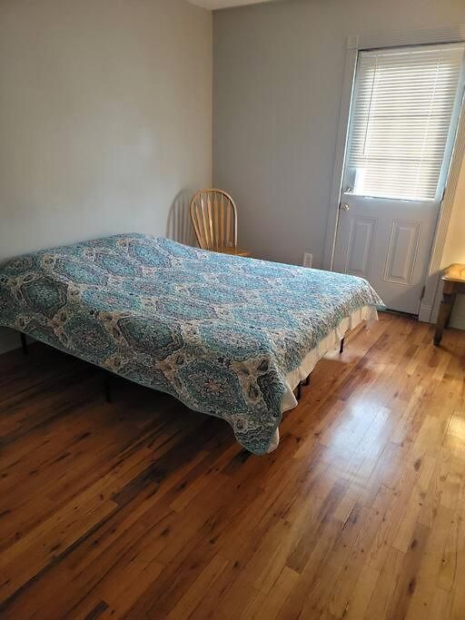 Private Near Ferry And Park