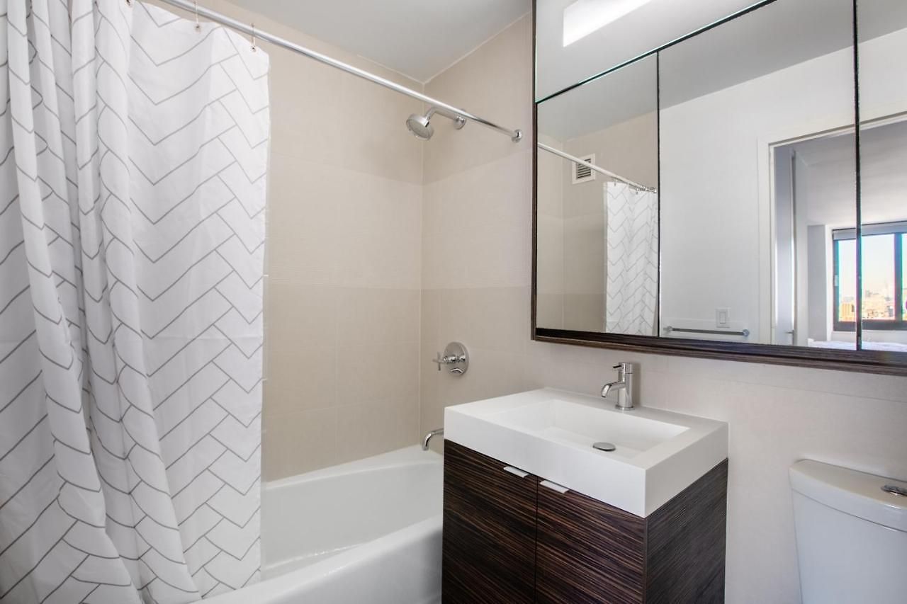 Tribeca 2br W Pool Bike Gym Nr Wtc Nyc-400 *