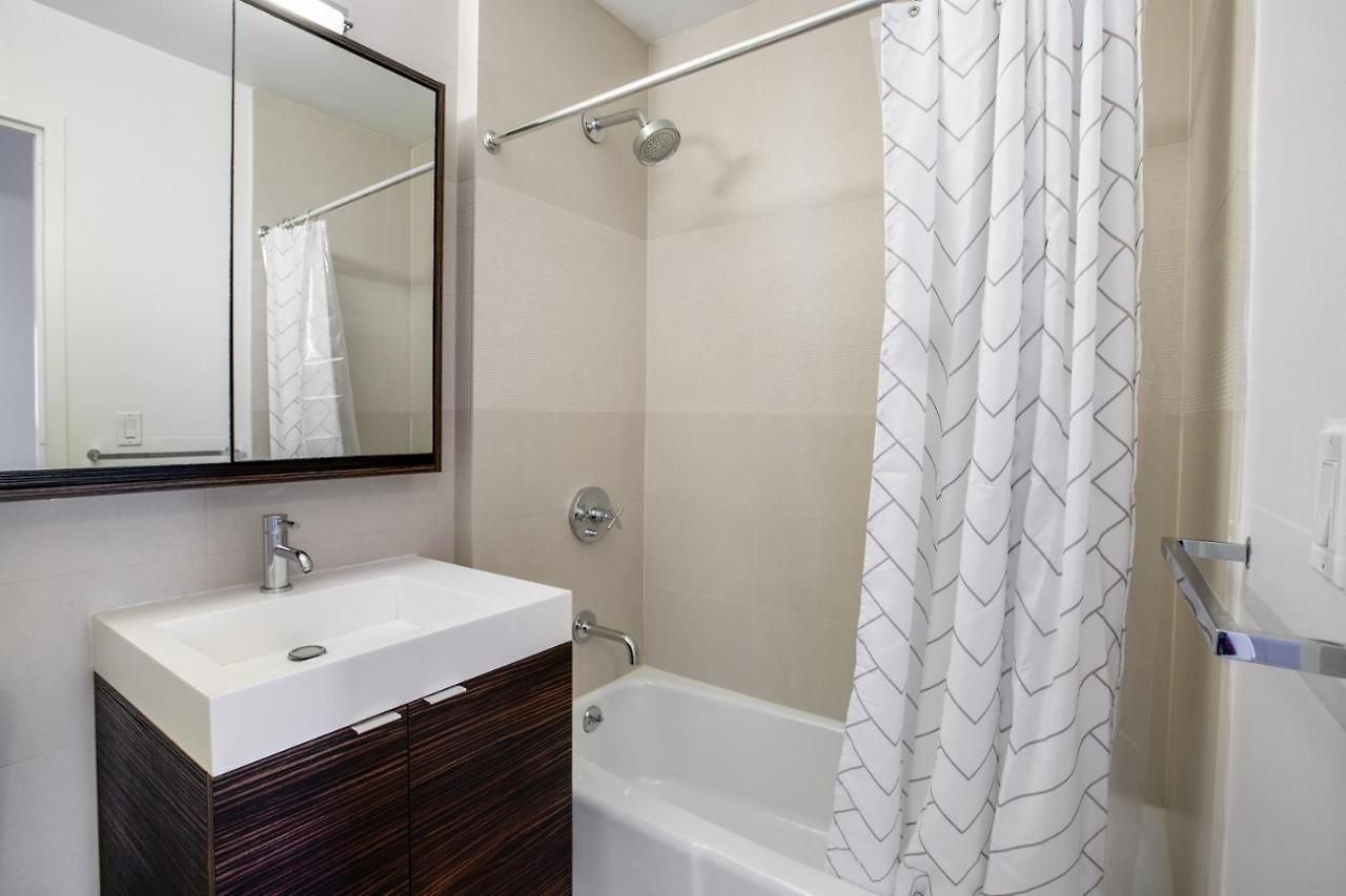 Apartment Tribeca 2br W Pool Bike Gym Nr Wtc Nyc-400 New York