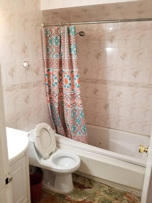 Private Near Ferry And Park * New York