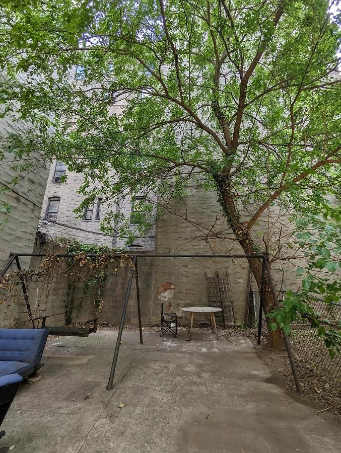 Williamsburg Private With Garden *