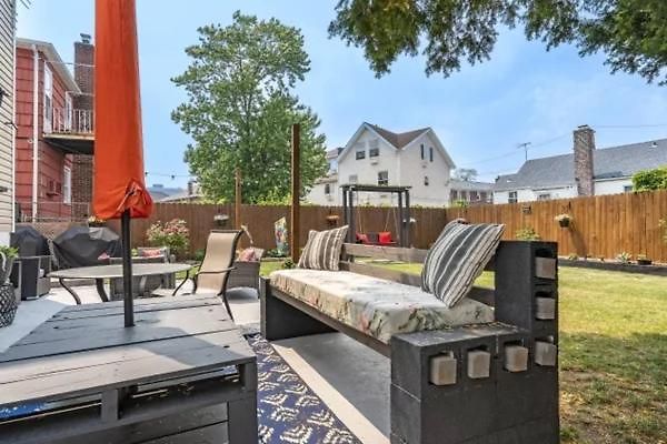 Rockaway 3 Bedroom By The Sea. * New York