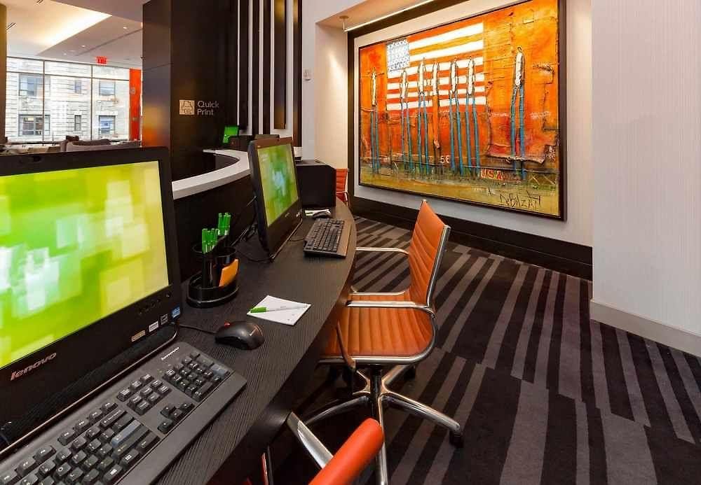 Courtyard By Marriott Manhattan/central Park