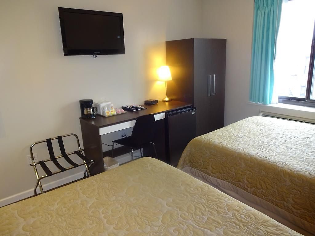 Super 8 By Wyndham Brooklyn / Park Slope Hotel 3*