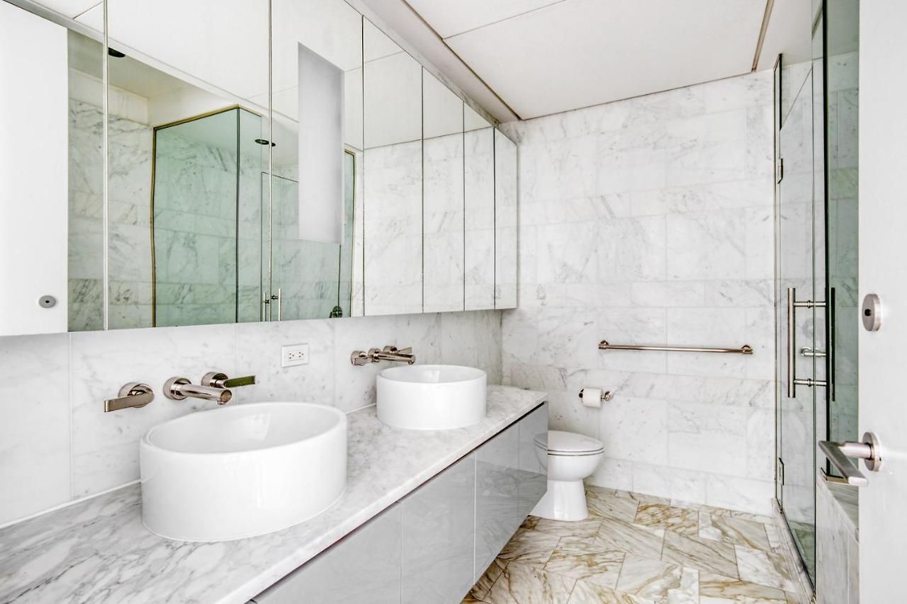 Apartment Midtown 1br W Gym Wd Across From Rock Center Nyc-670 *