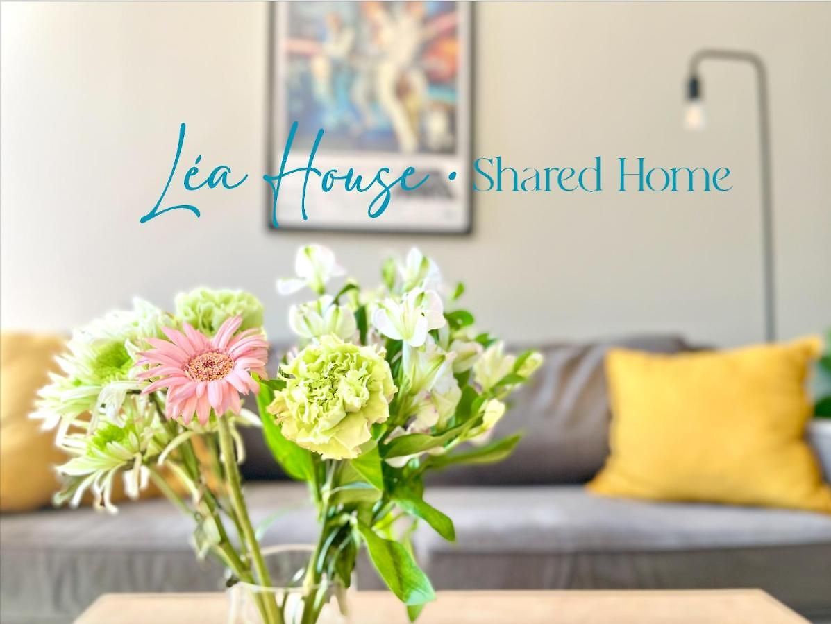 Lea House Homestay *