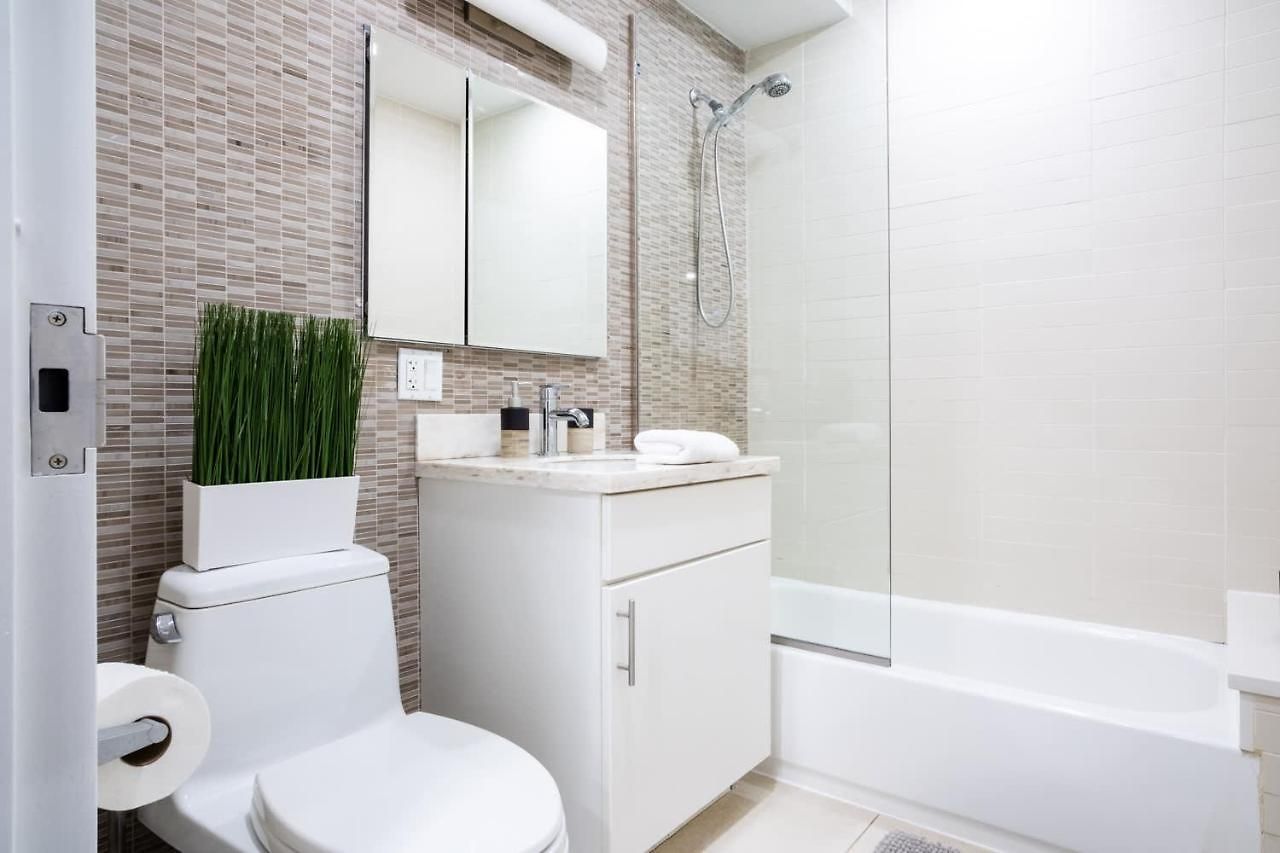 Apartment 809-3b Columbus Circle W D New Bldg Balcony *