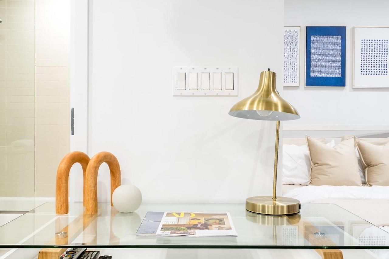 809-3b Columbus Circle W D New Bldg Balcony Apartment *