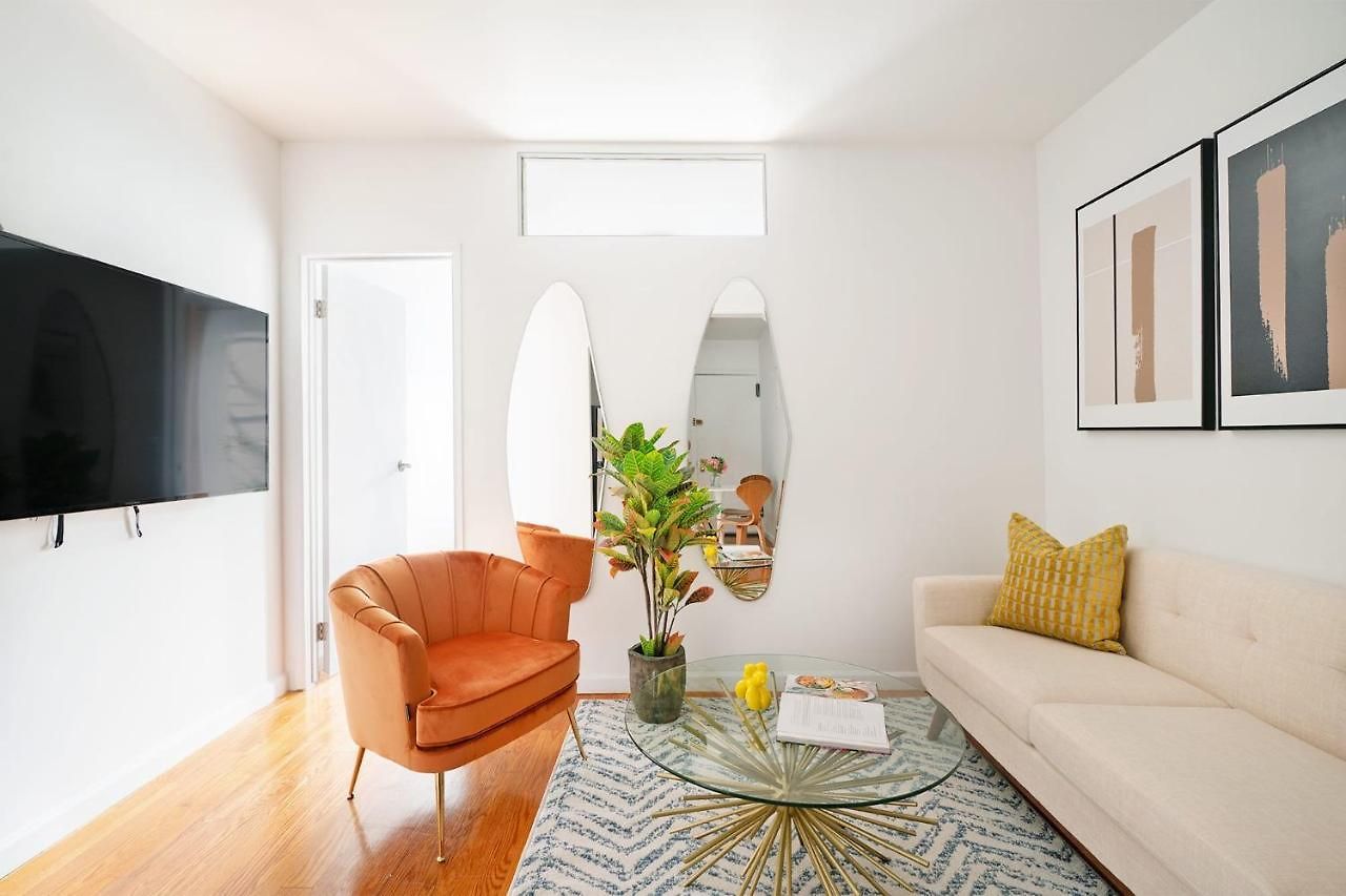 444-3e Contemporary 1br In Hell's Kitchen New York
