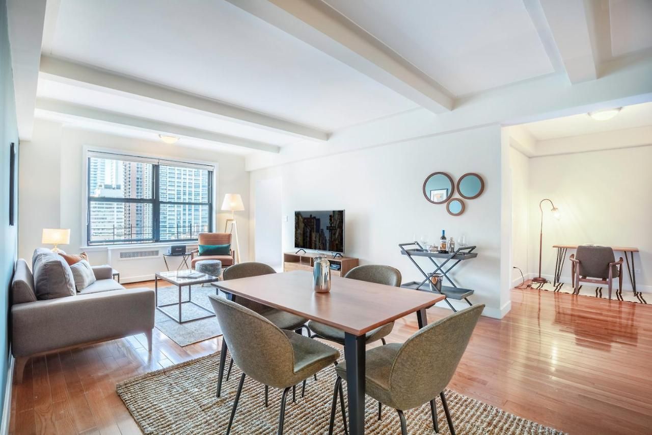 Ues 2br Windoor Pool Doorman Views Nyc-243 *