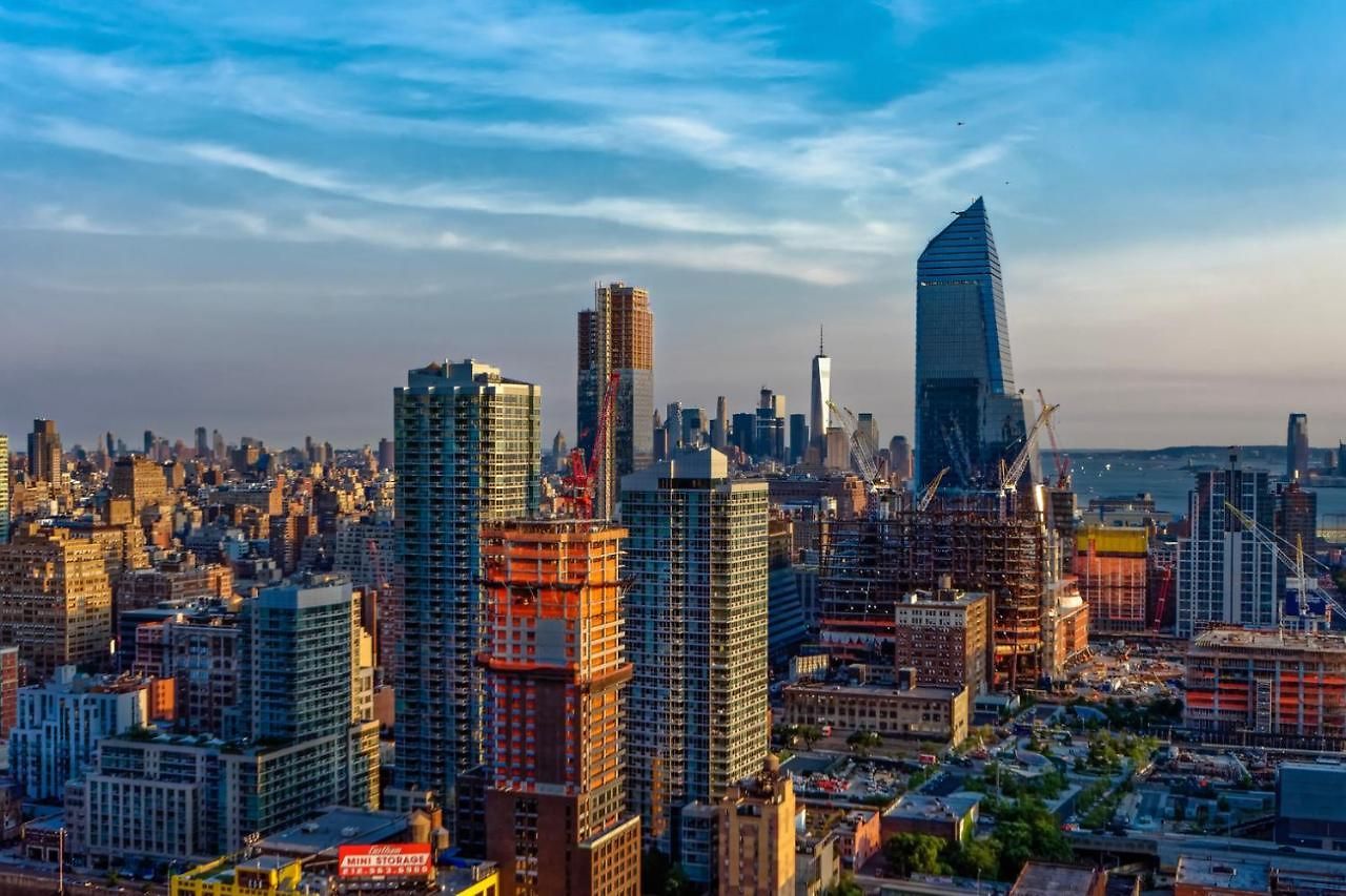Hells Kitchen 1br W Pool Gym Dm Nr Subway Nyc-482 New York