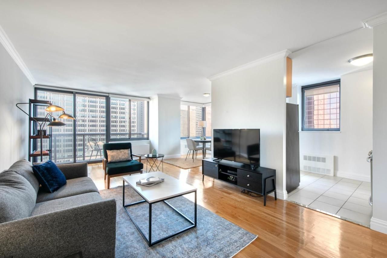Apartment Midtown 2br W Pool Gym Roof Nr Subway Nyc-385 *