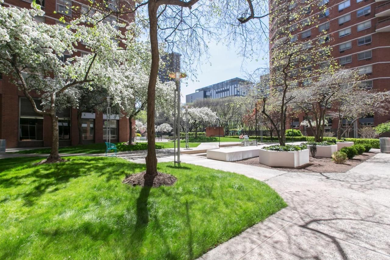 Kips Bay 2br W Doorman Gym Nr 5th Av Shops Nyc-654 New York