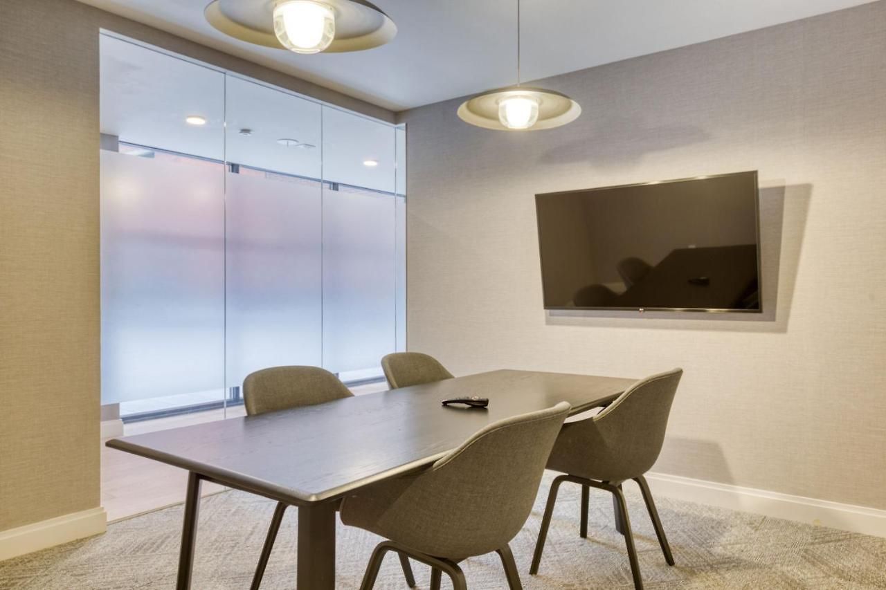 Midtown W 1br W Gym Wd Nr Hudson Yards Nyc-742 *