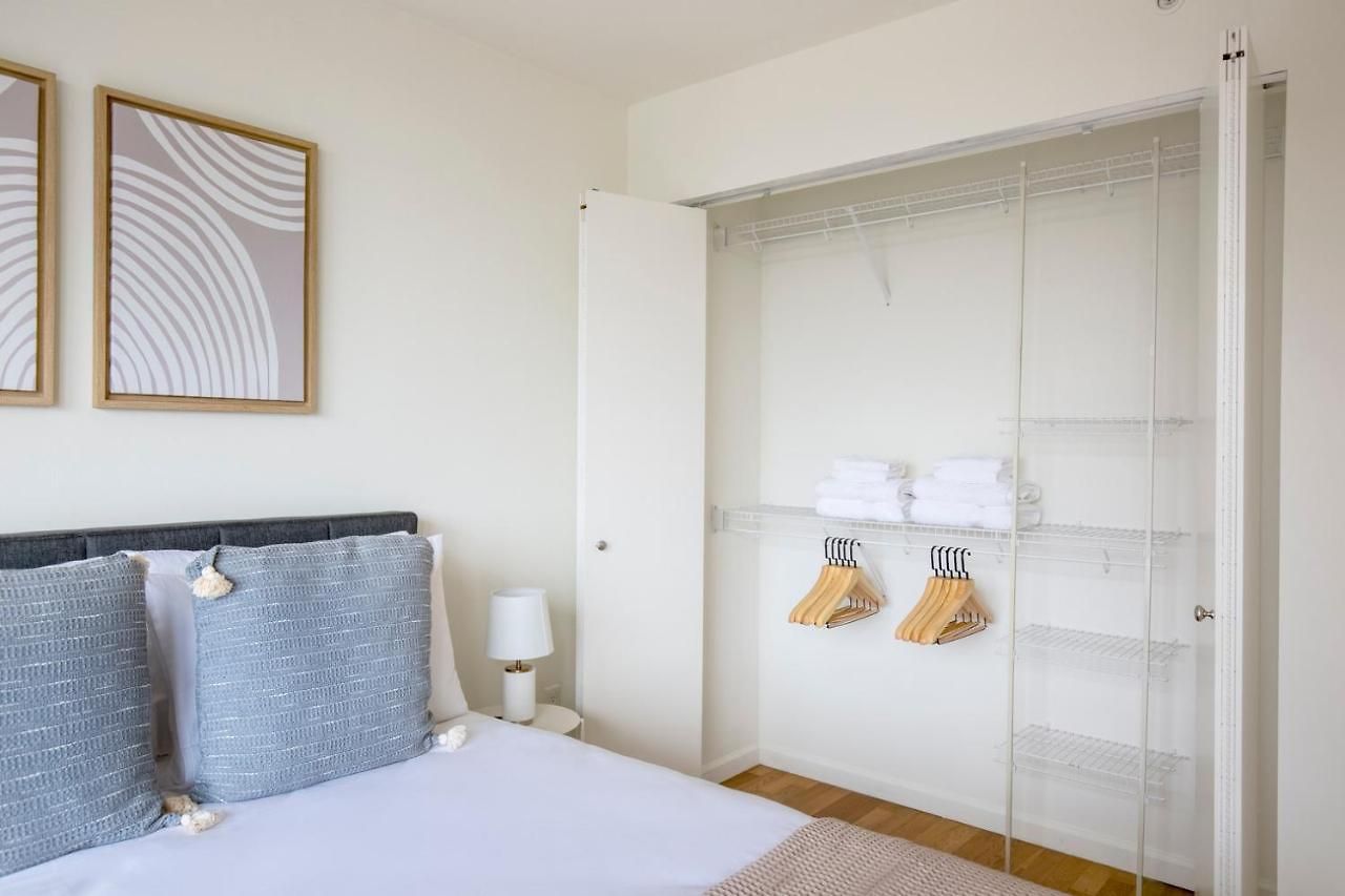 Lic 1br W Pool Gym Nr River Nyc-934 Apartment *