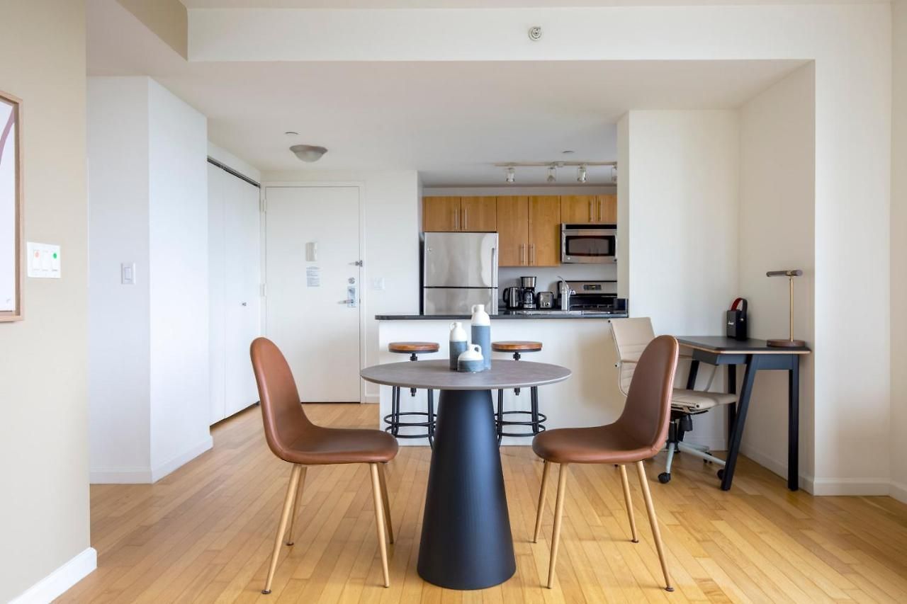 Apartment Lic 1br W Pool Gym Nr River Nyc-934 New York