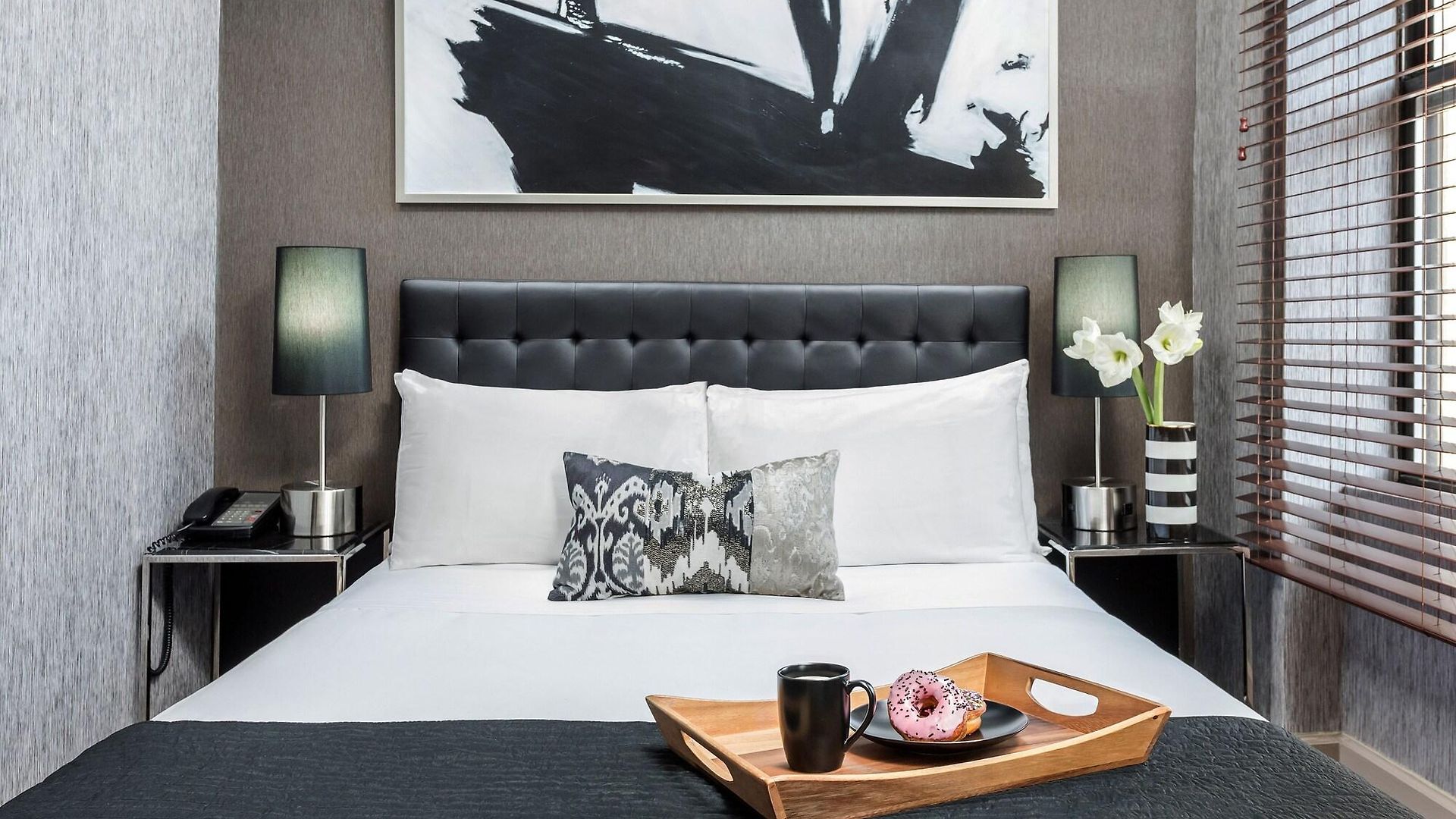 Hotel Park West