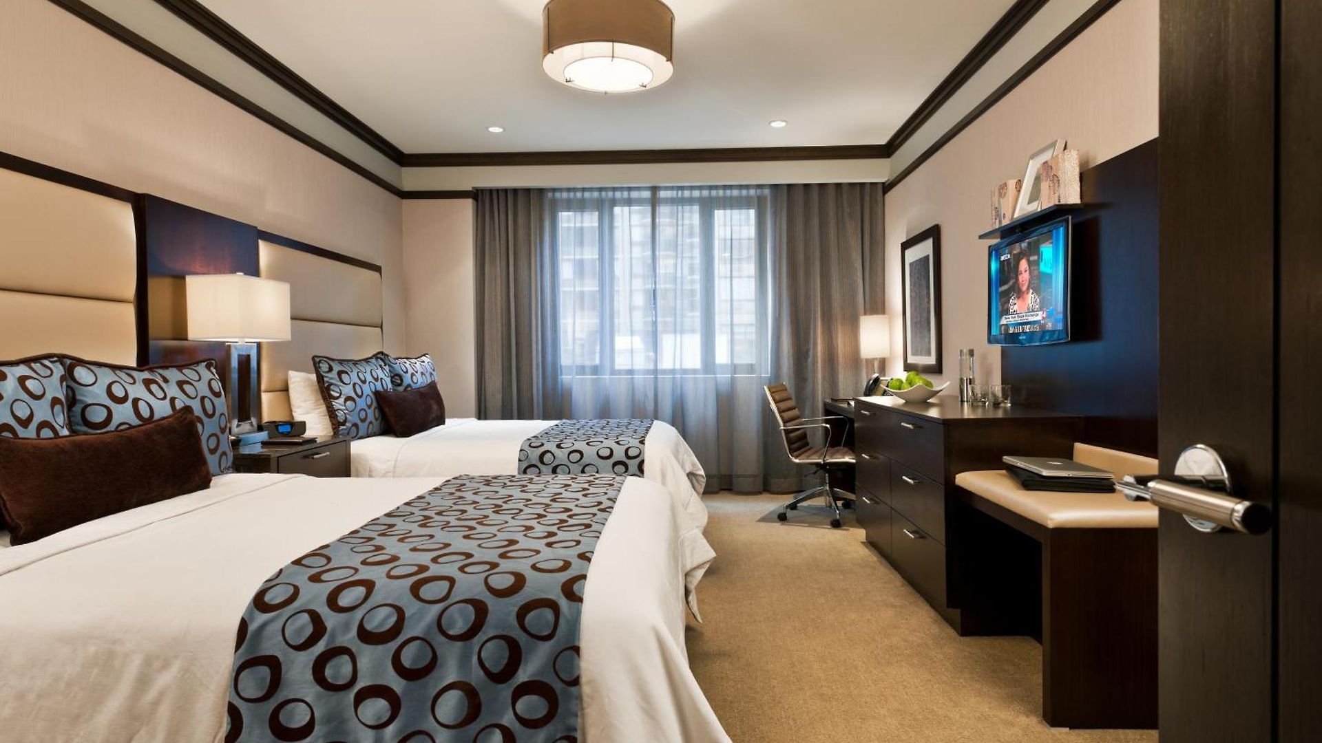 The Pearl 4*
