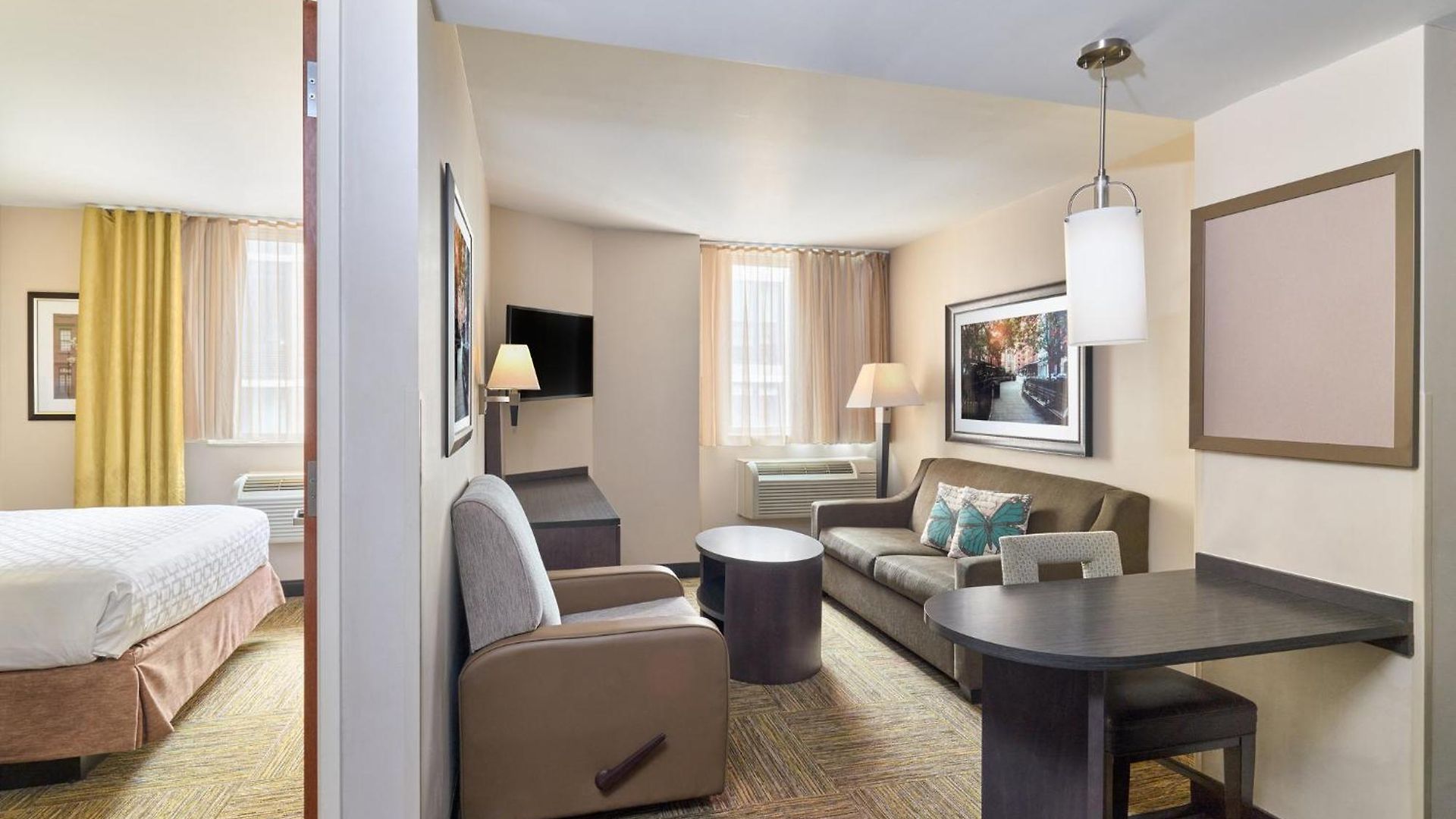 Candlewood Nyc -times Square By Ihg Hotel New York