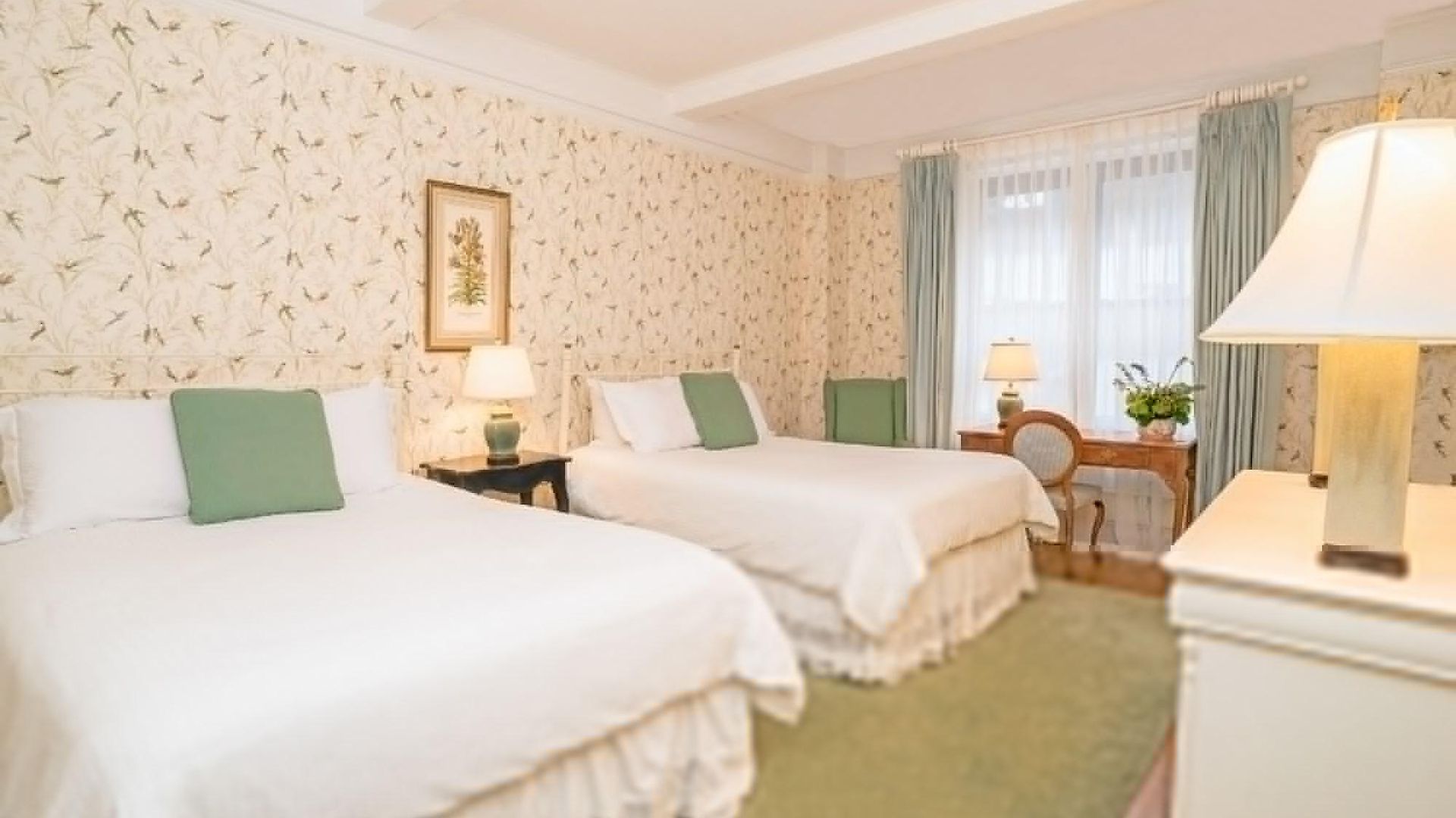 Hotel Roger Smith 3*